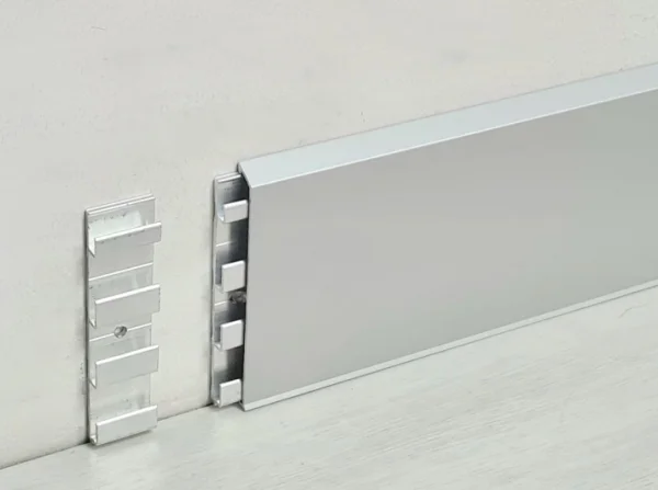 Алюминиевый плинтус Fezard Кабельный ALP-С70 Алюминий 70*10*2500 мм в Воронеже