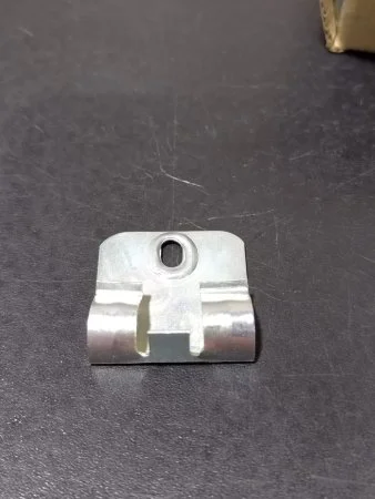 Клипсы к плинтусу MDF Bonkeel (50шт) в Воронеже