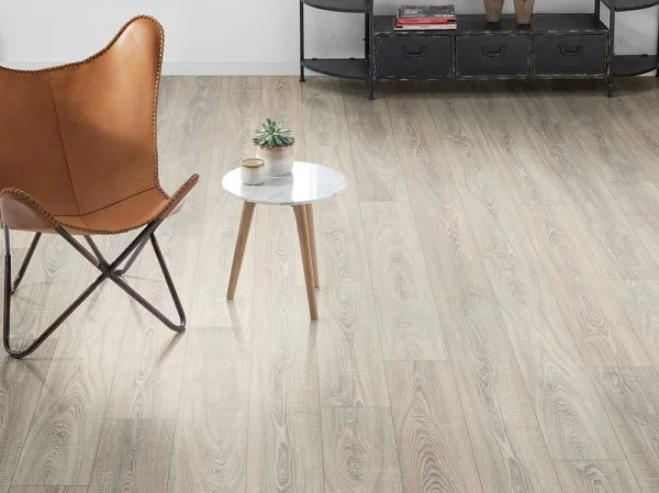 Ламинат Egger PRO 8/33 4V Дуб Бардолино серый EPL036 в Воронеже