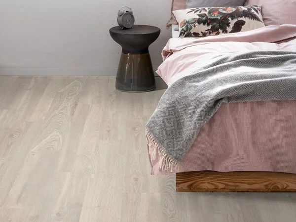 Ламинат Egger PRO 8/33 Дуб Кортон белый EPL051 в Воронеже