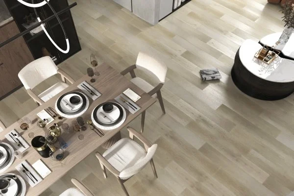 Кварц-виниловая плитка Refloor Fargo Comfort 1166-02 Дуб Спелый Миндаль (Градиент) в Воронеже